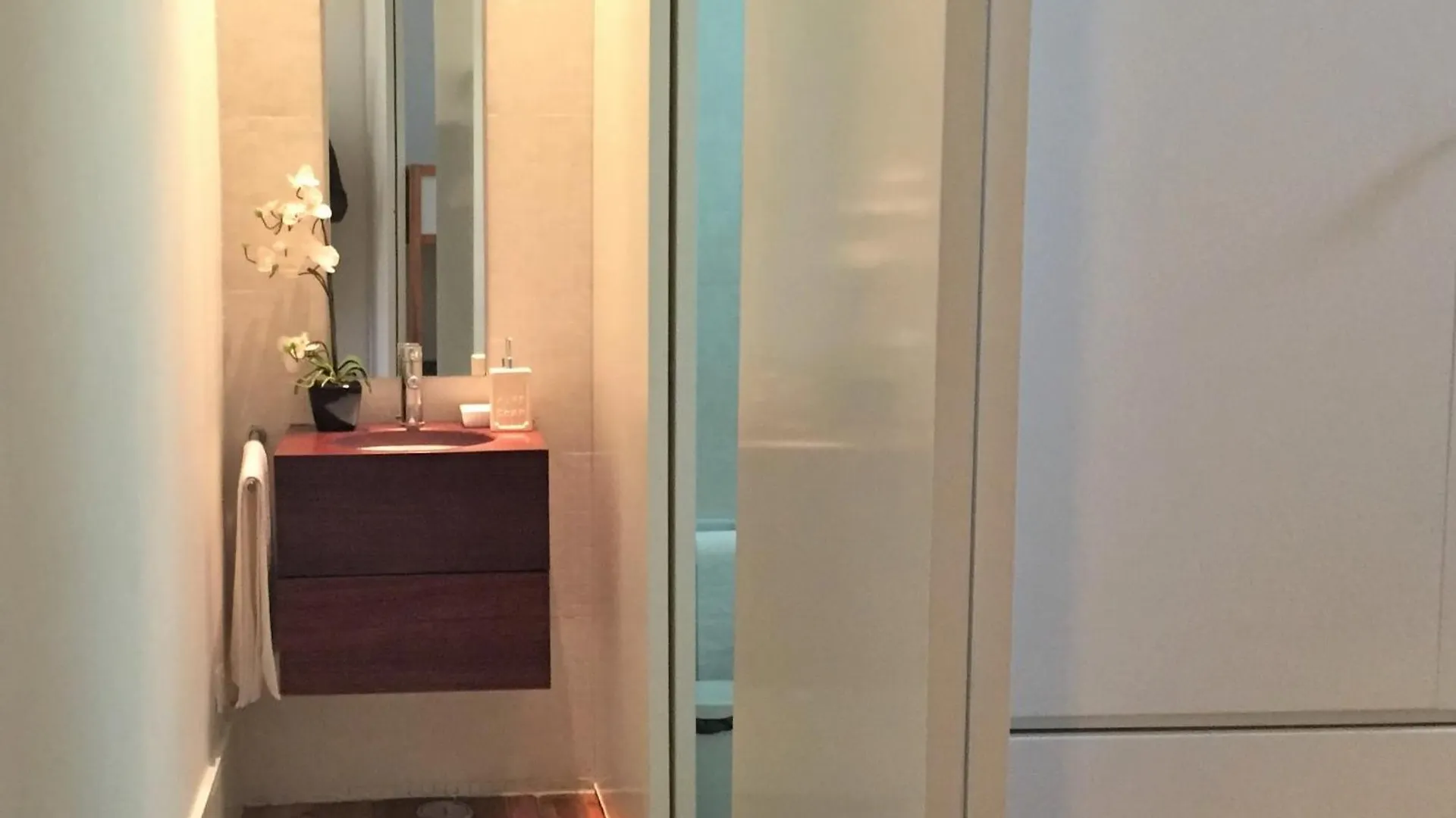 Appartamento B2 Beautiful Sunny Loft Bairro Alto - Bica Lisbona Portogallo